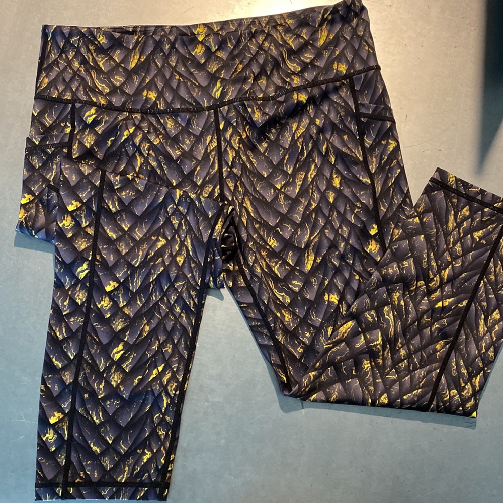 Dragon scale CVG Capris limited release XL